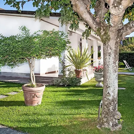 Villa Carla By Interhome Forte dei Marmi